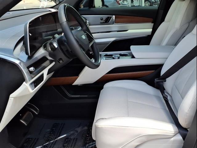 2026 Cadillac VISTIQ 