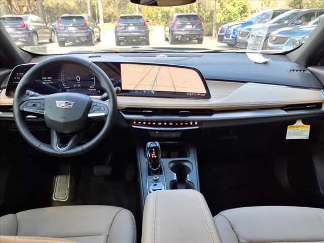 2025 Cadillac XT4 Premium Luxury