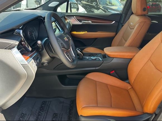 2025 Cadillac XT5 Premium Luxury