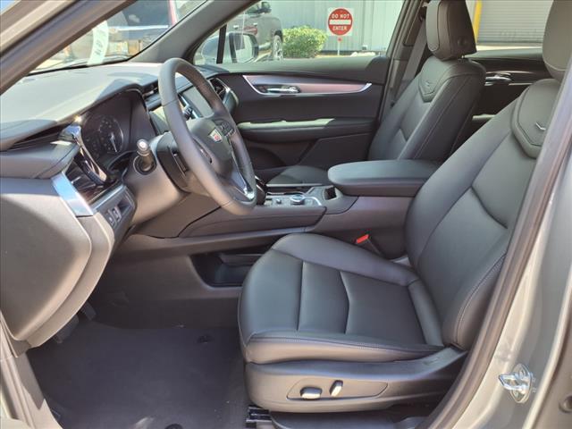 2025 Cadillac XT6 Luxury