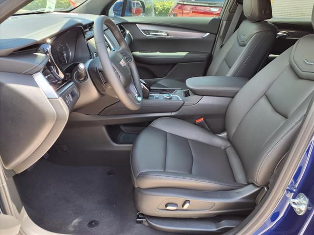 2025 Cadillac XT6 Luxury