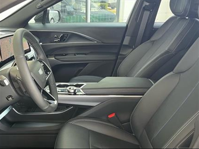2025 Cadillac LYRIQ Luxury