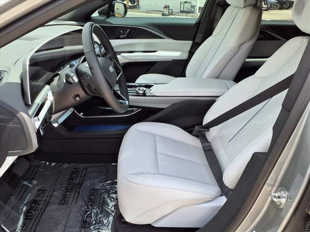 2025 Cadillac LYRIQ Sport