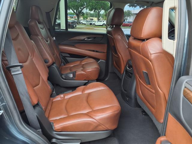 2019 Cadillac Escalade Luxury