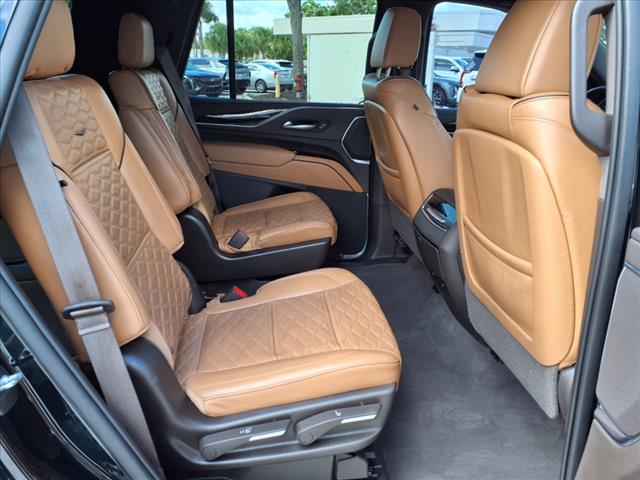 2021 Cadillac Escalade Sport