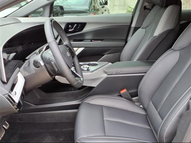 2025 Cadillac OPTIQ 