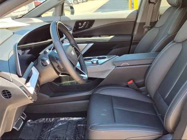 2025 Cadillac OPTIQ 