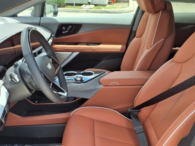 2025 Cadillac OPTIQ 