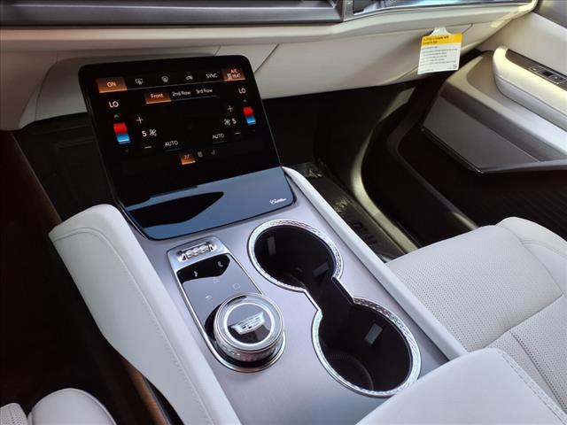 2026 Cadillac VISTIQ 