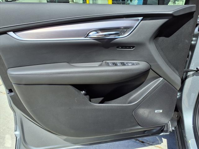 2025 Cadillac XT6 Luxury