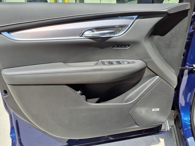 2025 Cadillac XT6 Luxury