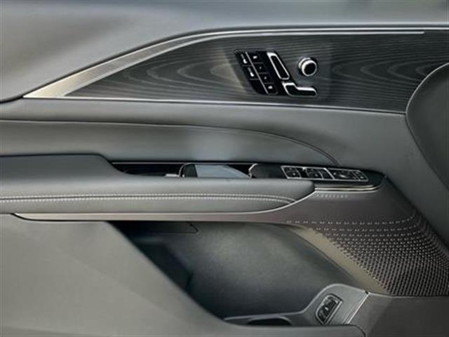 2025 Cadillac LYRIQ Luxury