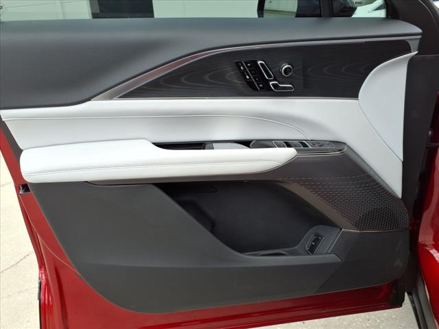 2025 Cadillac LYRIQ Luxury