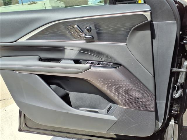 2025 Cadillac LYRIQ Luxury
