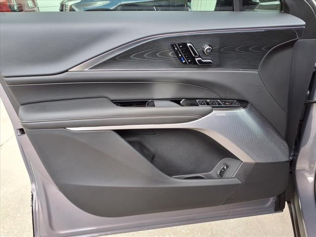 2025 Cadillac LYRIQ Luxury
