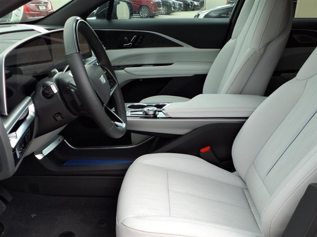 2025 Cadillac LYRIQ Luxury