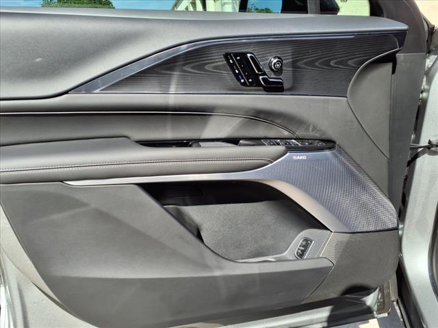 2025 Cadillac LYRIQ Luxury