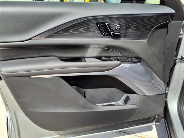 2025 Cadillac LYRIQ Luxury