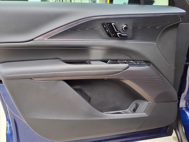 2025 Cadillac LYRIQ Sport