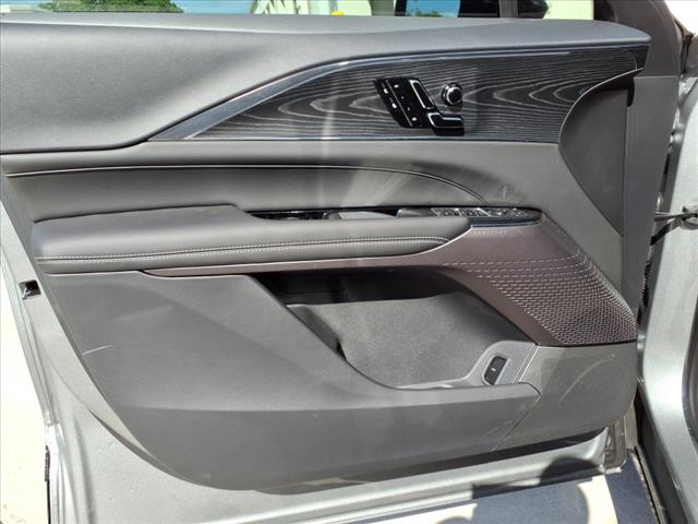 2025 Cadillac LYRIQ Sport