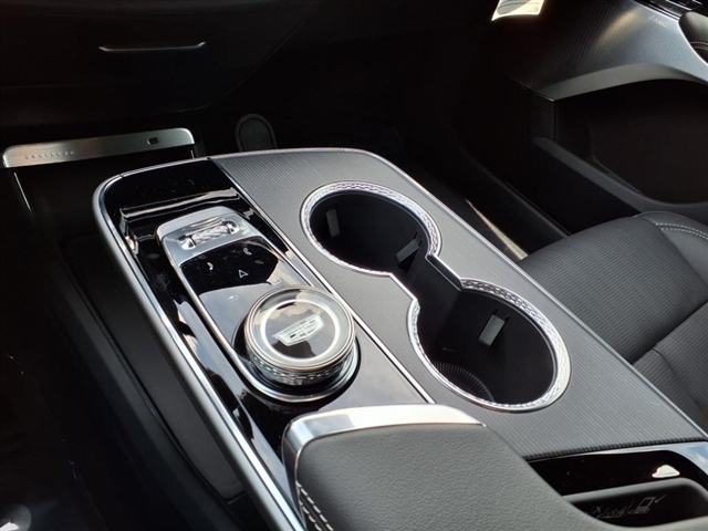 2025 Cadillac LYRIQ Sport