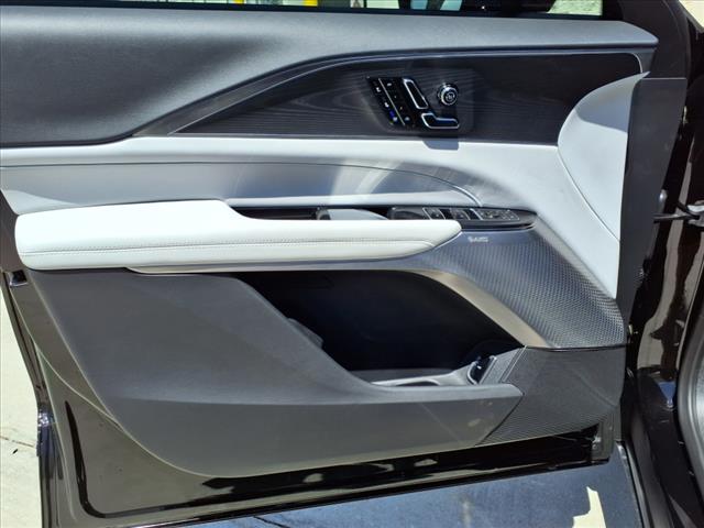2025 Cadillac LYRIQ Sport