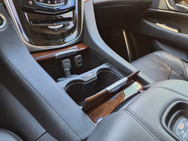 2019 Cadillac Escalade Luxury