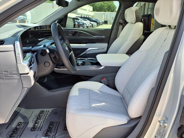 2025 Cadillac Escalade IQ Luxury 1