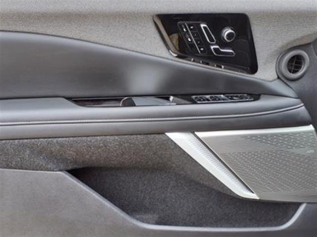 2025 Cadillac OPTIQ 