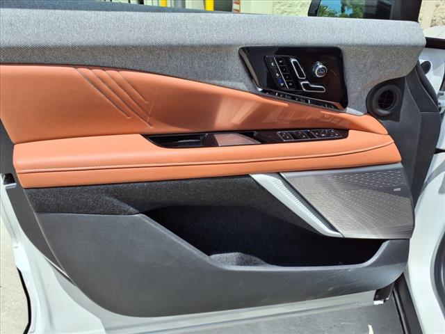 2025 Cadillac OPTIQ 