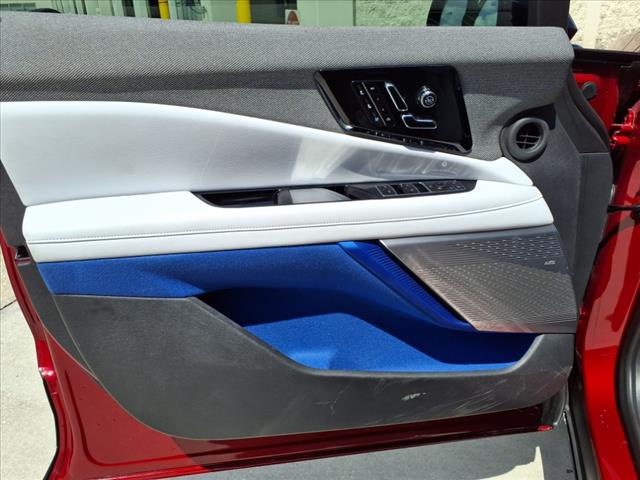 2025 Cadillac OPTIQ 