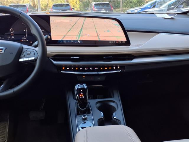 2025 Cadillac XT4 Premium Luxury