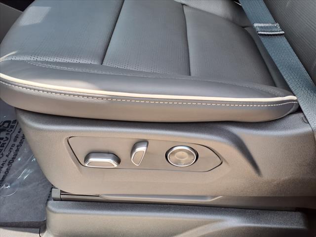 2025 Cadillac Escalade ESV Premium
