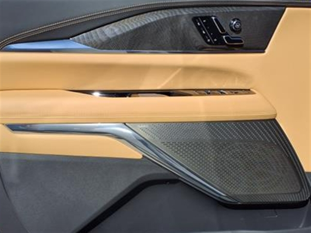 2025 Cadillac Escalade IQ Sport 2