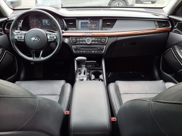 2017 Kia Cadenza Premium