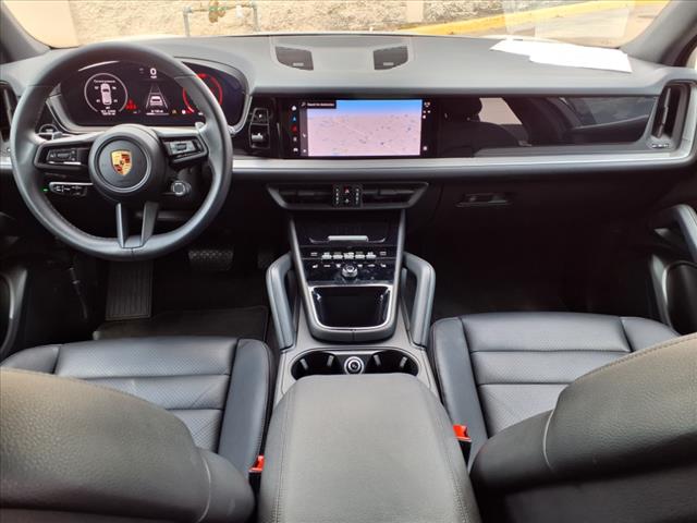 2024 Porsche Cayenne Base