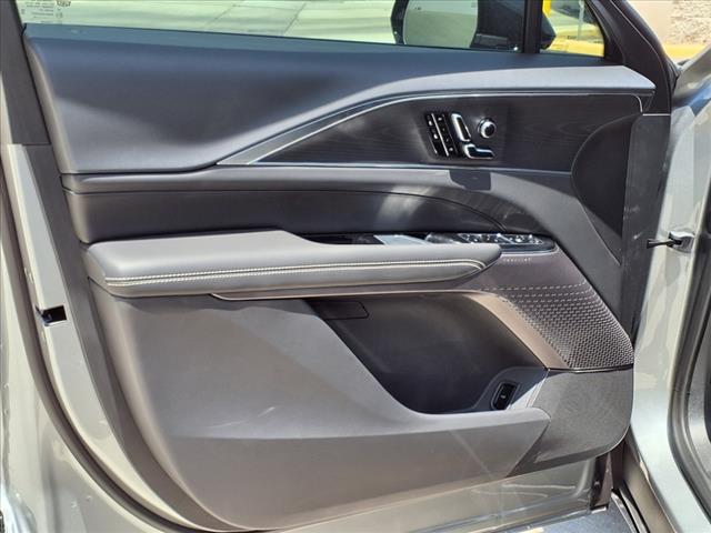 2025 Cadillac LYRIQ Luxury
