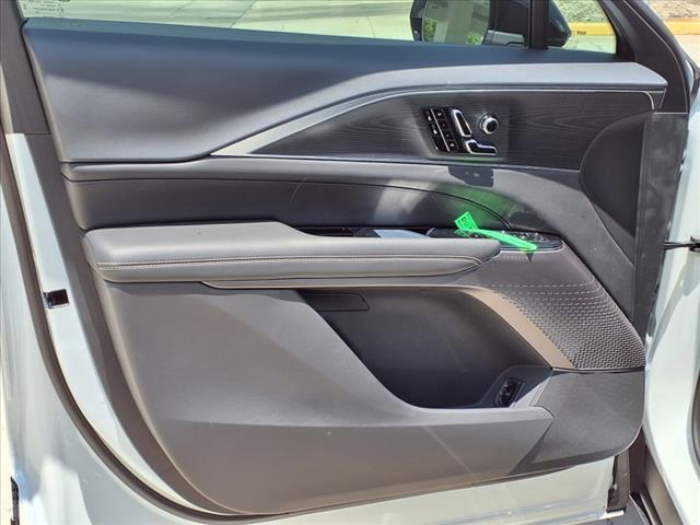 2025 Cadillac LYRIQ Luxury