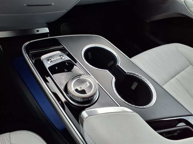 2025 Cadillac LYRIQ Luxury