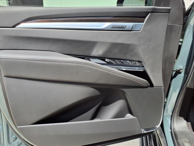2025 Cadillac Escalade ESV Premium