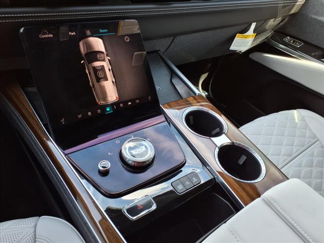 2025 Cadillac Escalade ESV Premium Luxury Platinum