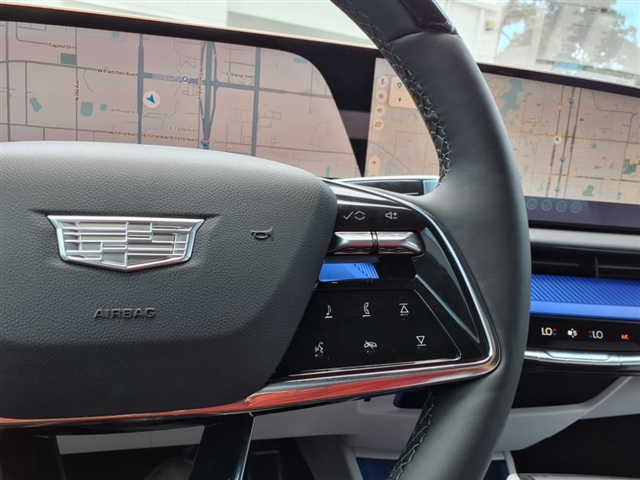 2025 Cadillac OPTIQ 