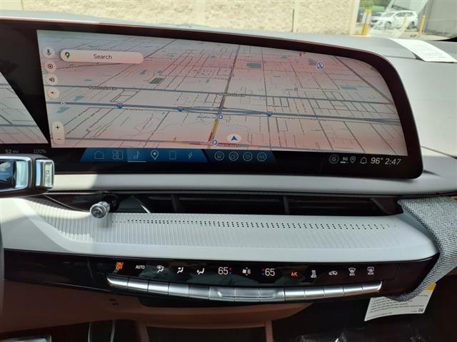 2025 Cadillac OPTIQ 