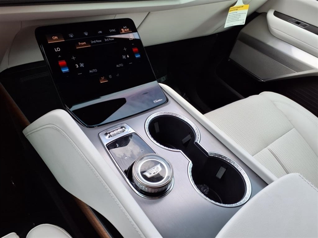2026 Cadillac VISTIQ 