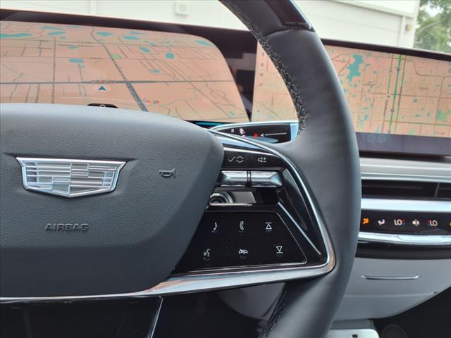 2025 Cadillac LYRIQ Sport
