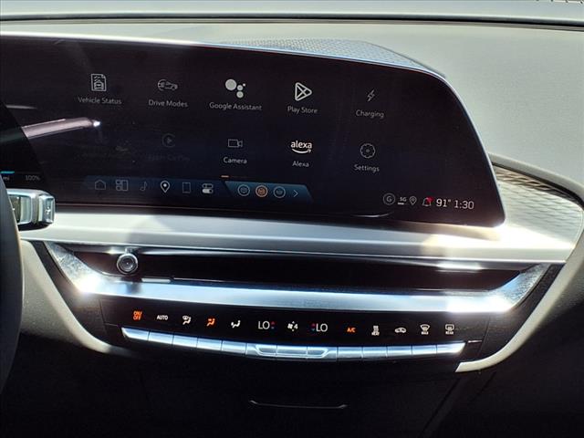 2025 Cadillac LYRIQ Sport