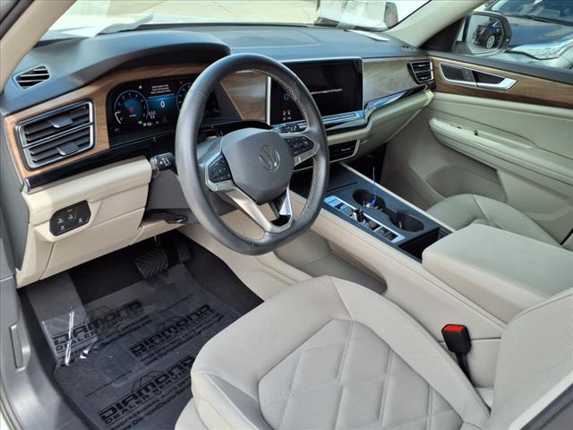 2024 Volkswagen Atlas 2.0T SE