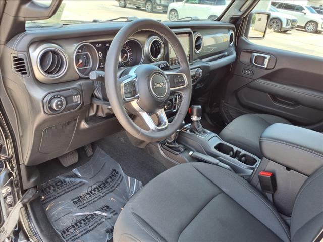 2023 Jeep Gladiator Overland