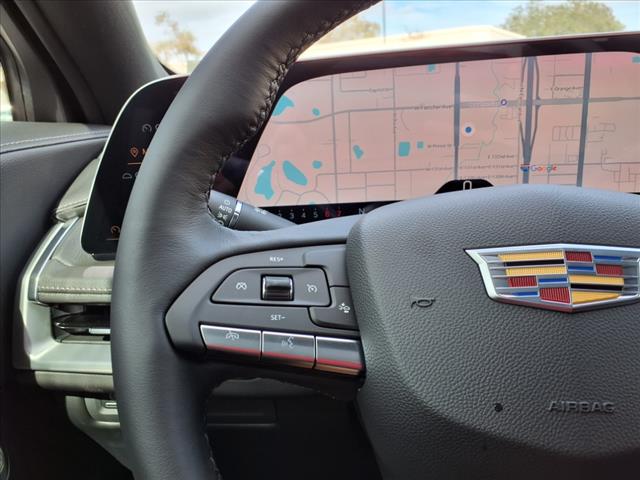 2025 Cadillac XT4 Premium Luxury