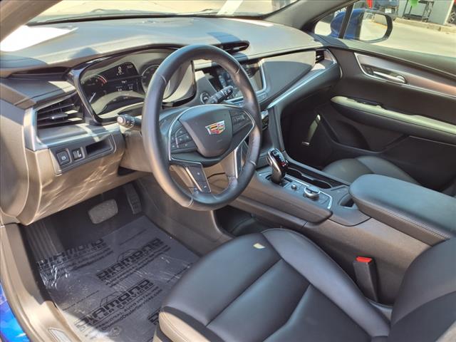 2023 Cadillac XT5 Luxury